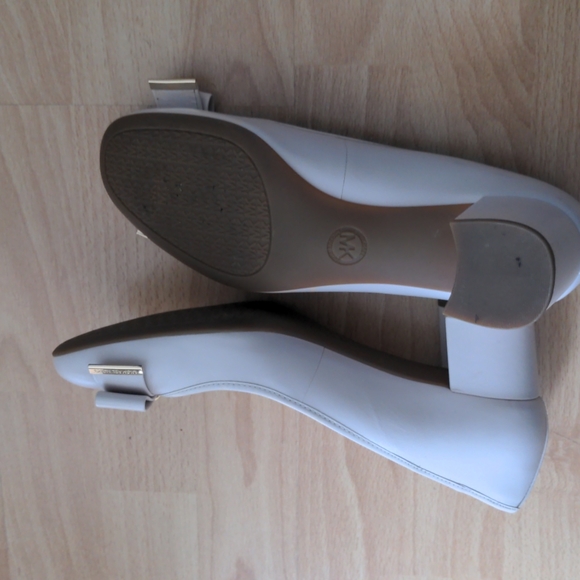 Michael Kors Kiera Pink Ballet Heels - Picture 3 of 3